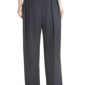 Vince Gray Women's Pants read description